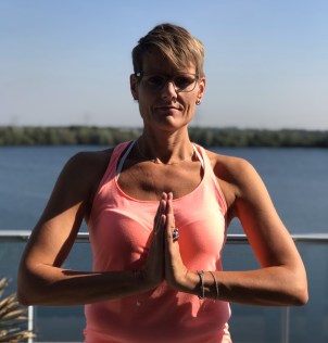 Carola Pluut | YogabyCarola