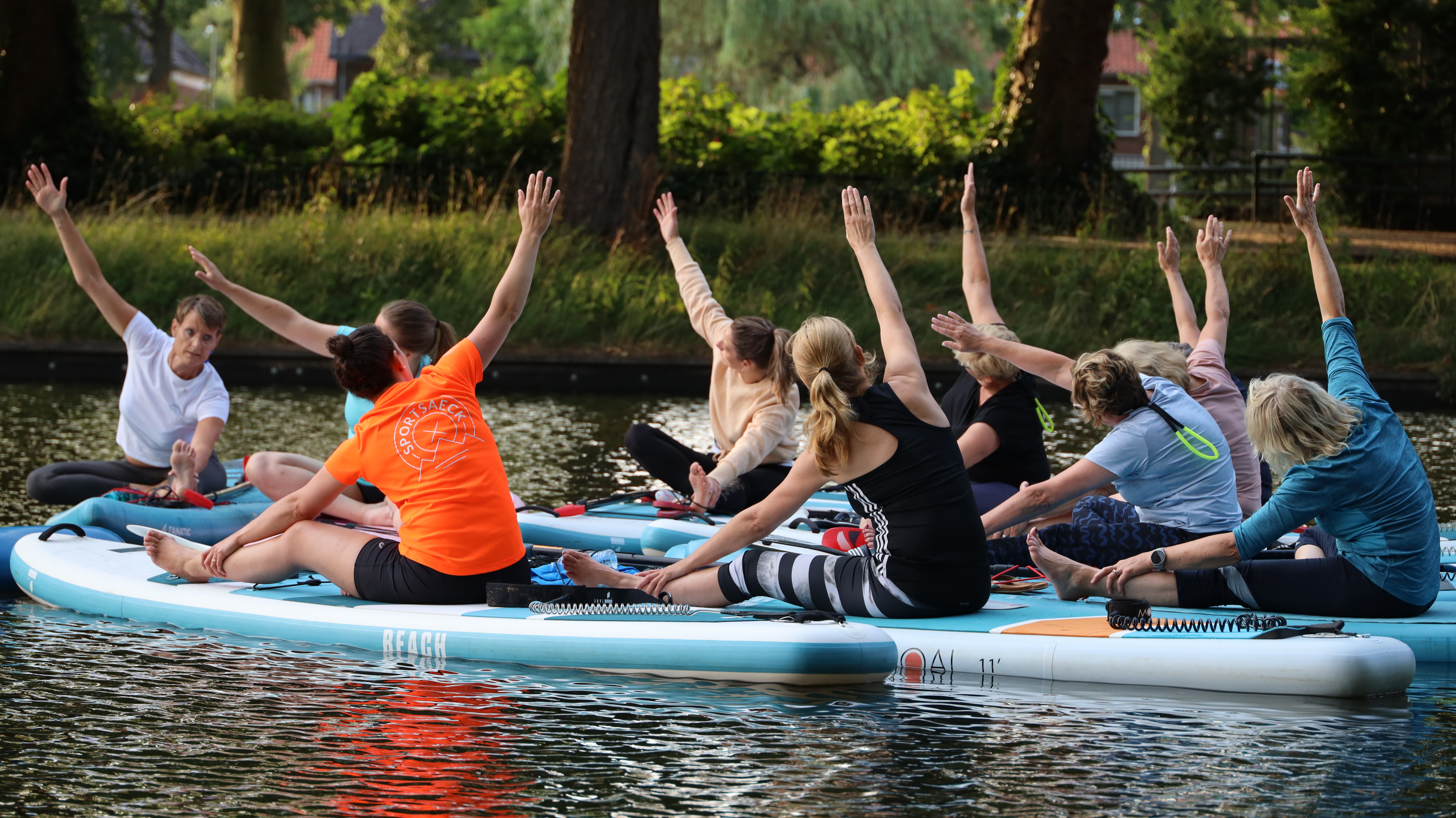 Sup yoga | YogabyCarola